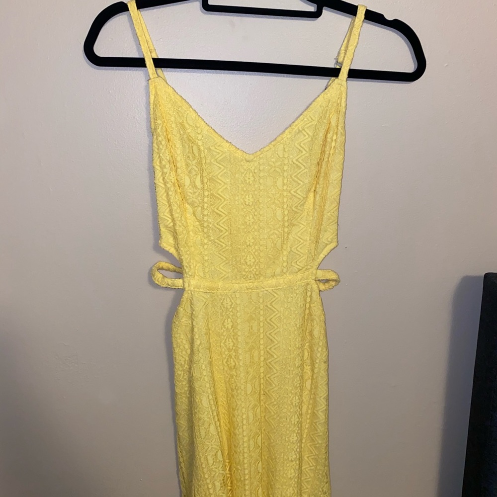 Yellow cut out dress never worn unfortunately